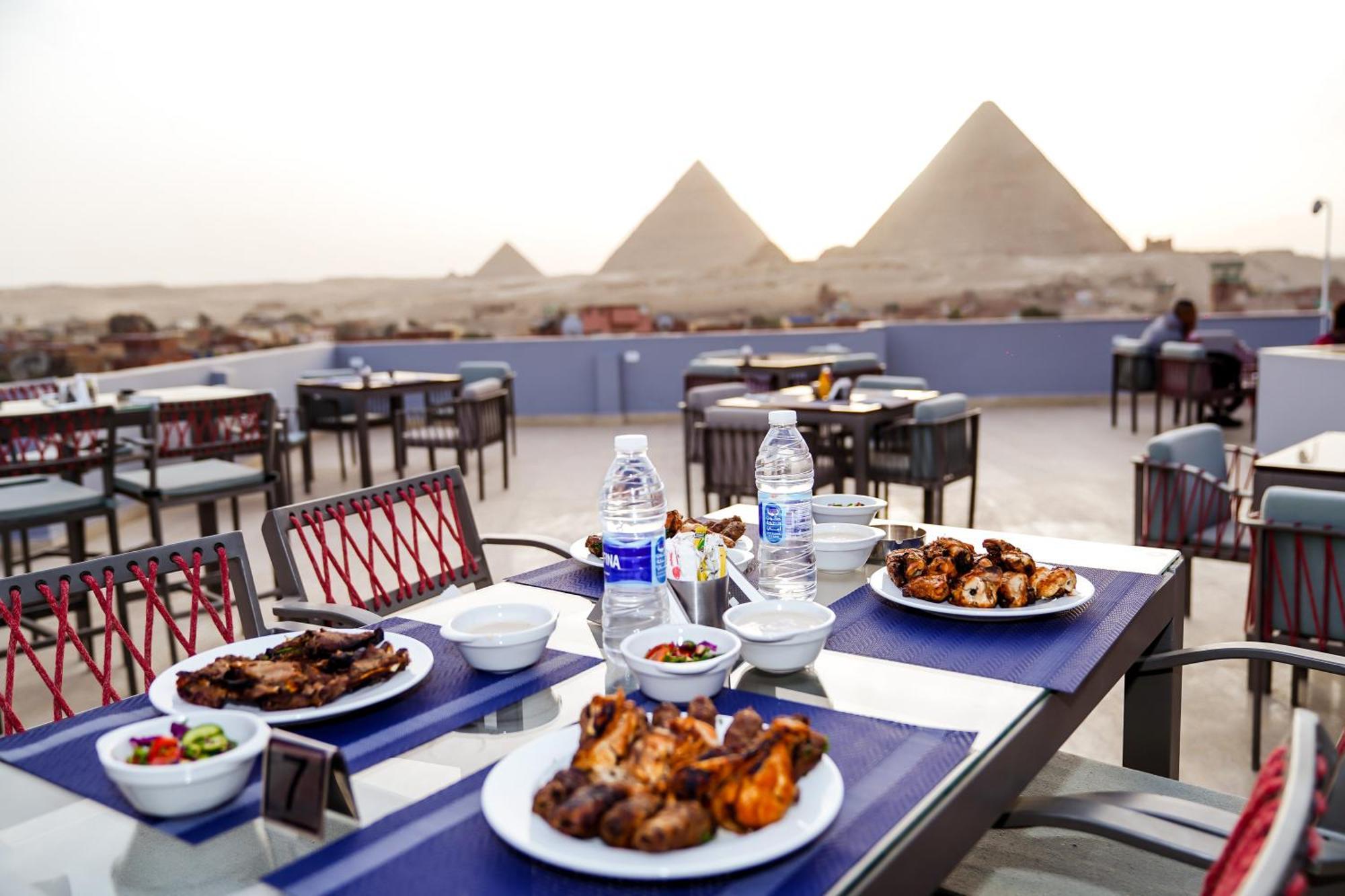 Pyramids Hotel Kafret el-Gabal المظهر الخارجي الصورة