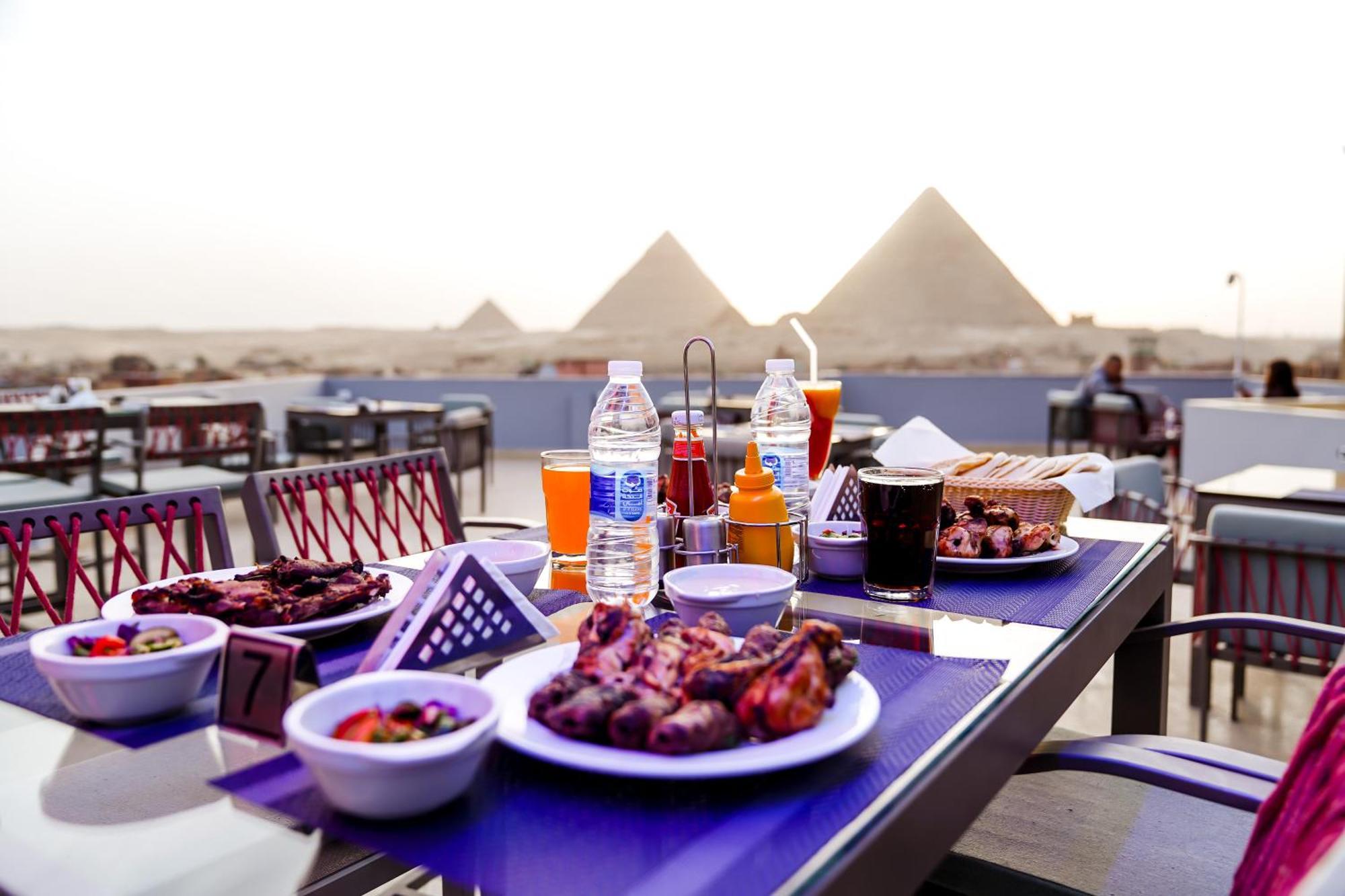 Pyramids Hotel Kafret el-Gabal المظهر الخارجي الصورة