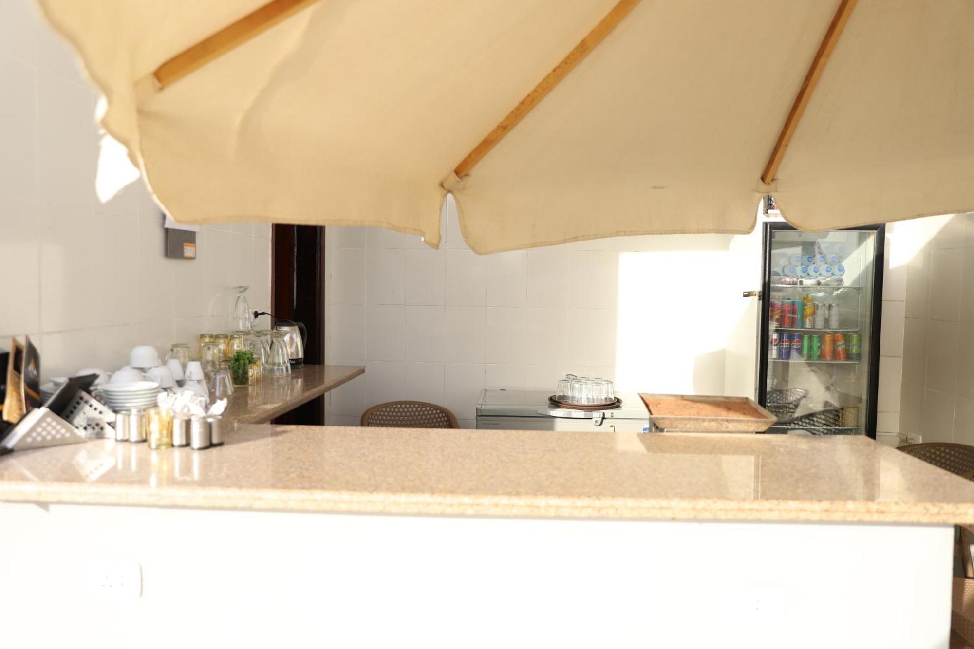 Pyramids Hotel Kafret el-Gabal المظهر الخارجي الصورة