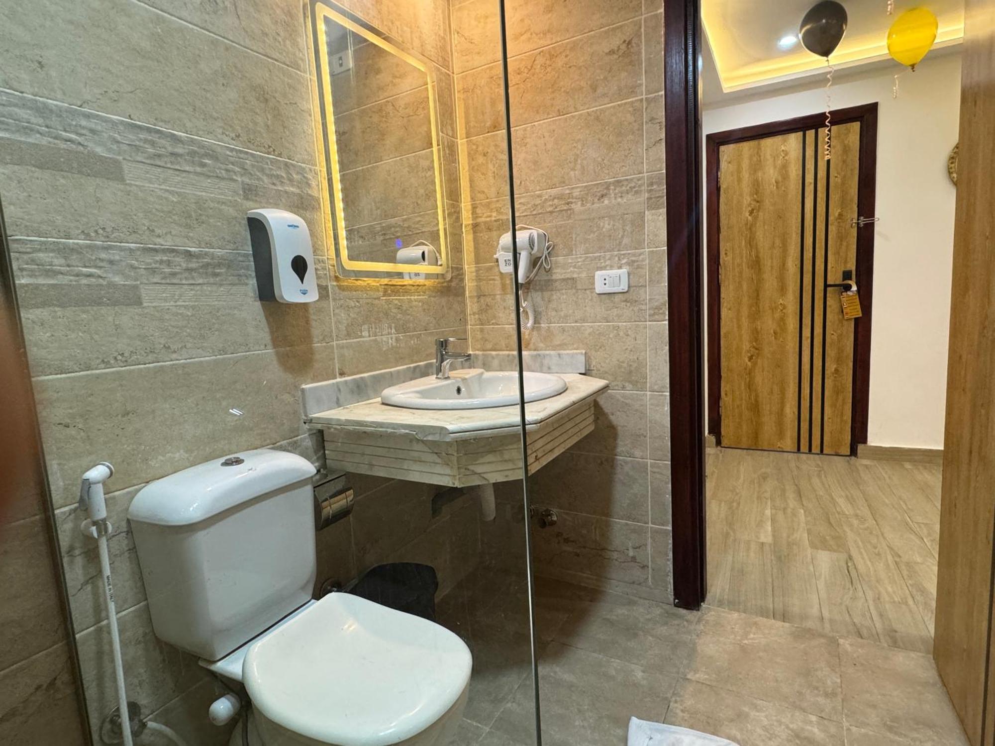 Pyramids Hotel Kafret el-Gabal المظهر الخارجي الصورة