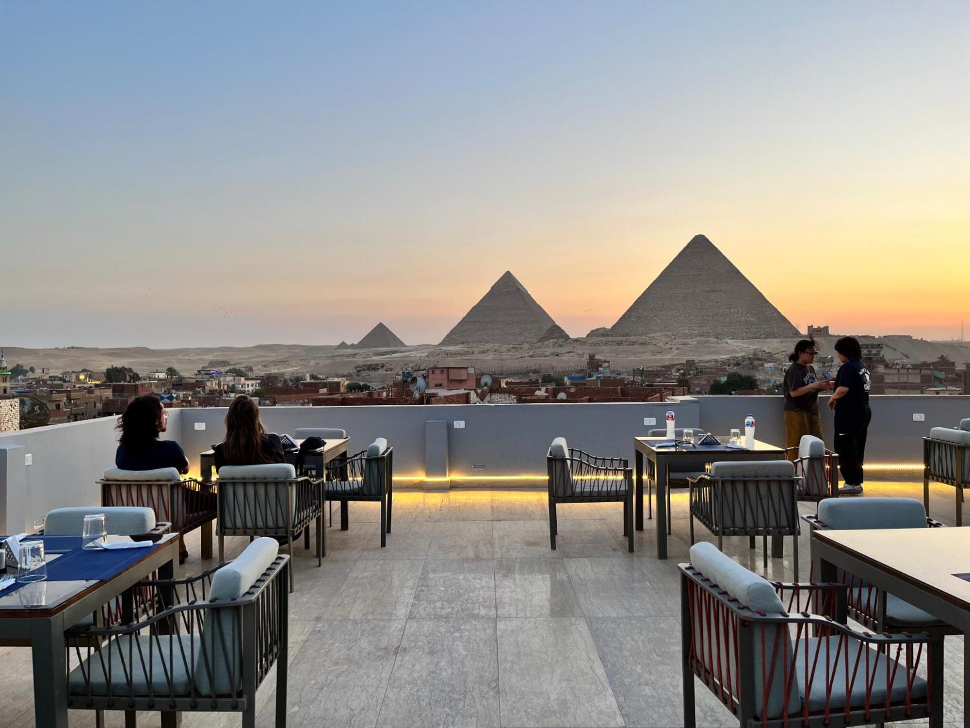 Pyramids Hotel Kafret el-Gabal المظهر الخارجي الصورة